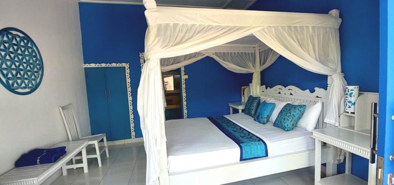 The Shooting Star Homestay Amed  Ngoại thất bức ảnh